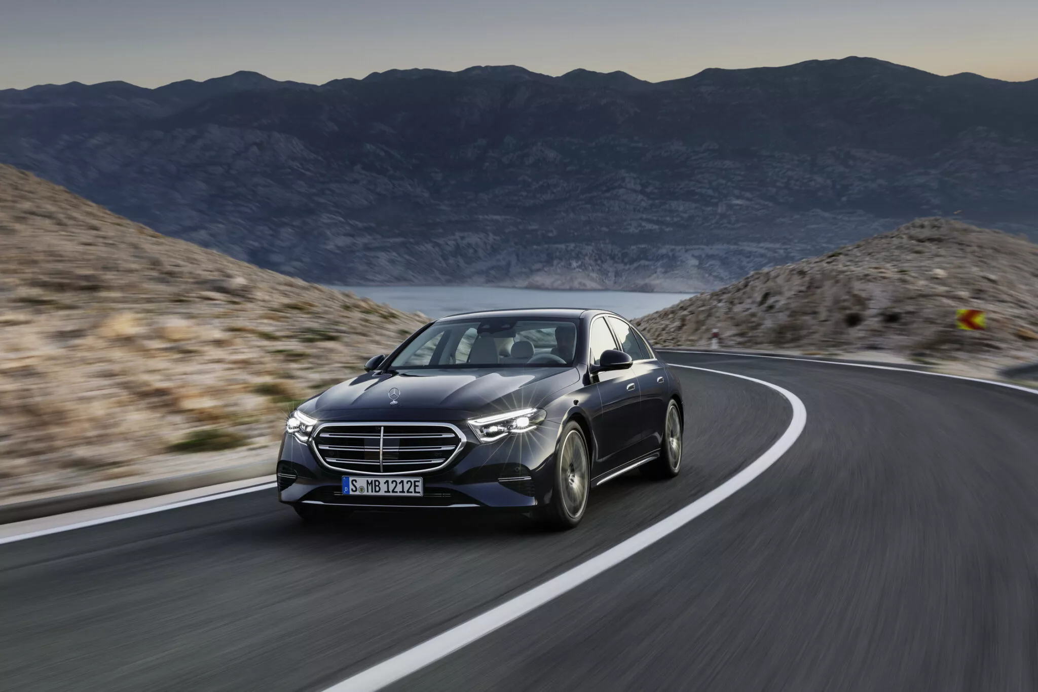 Mercedes-Benz E-Class 2024 officially revealed with a series of noteworthy upgrades 2024-mercedes-e-class-05-2048x1365.webp