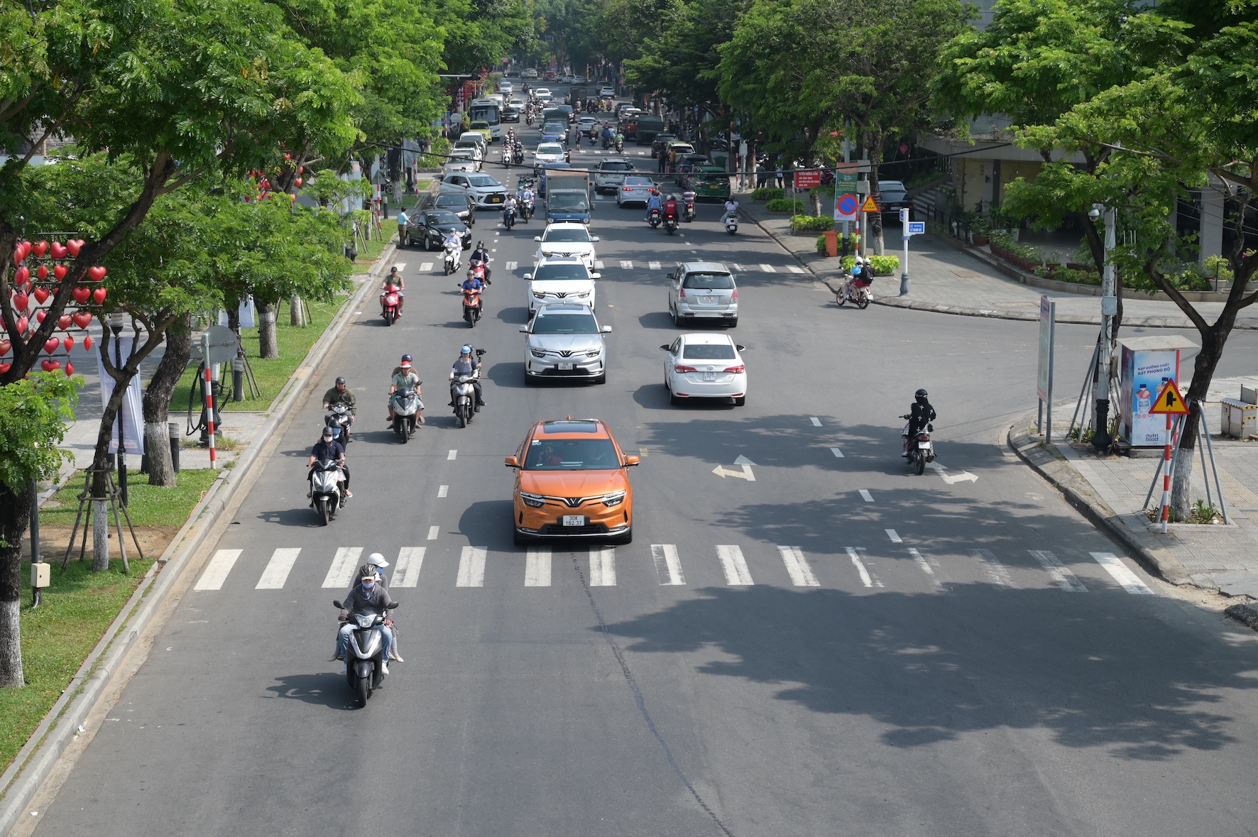 Dàn xe điện VinFast rực rỡ sắc màu khuấy đảo đường phố Đà Nẵng irm-t5-h3.jpeg