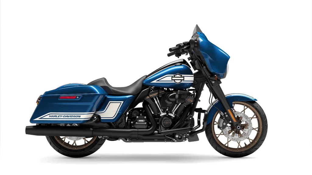 Harley-Davidson%20Fast%20Johnnie%20Enthusiast%20Collection%20(9).jpg