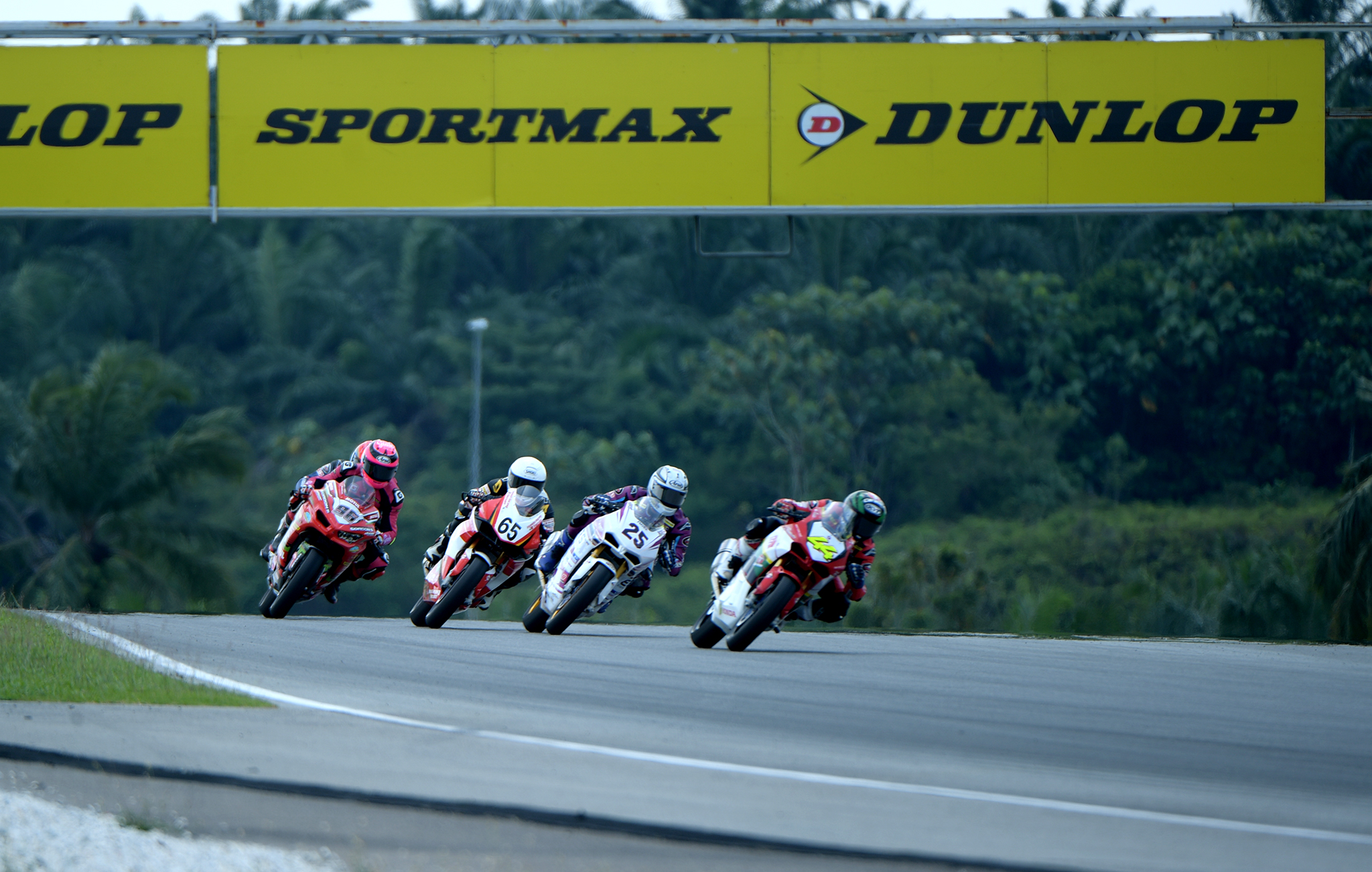Race 1 Results Stage 2 ARRC 2023: Nguyễn Anh Tuấn surprised with a top 10 finish - arrc-2023-race1-08.jpg