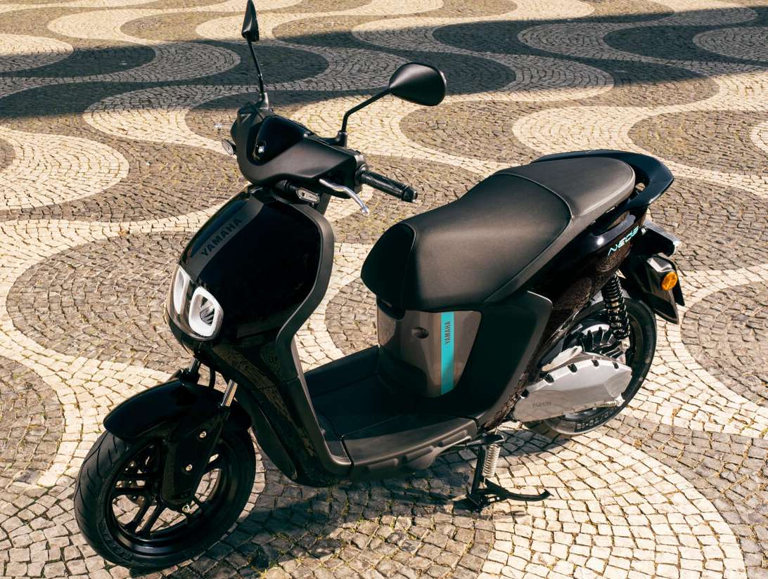 Điểm mặt 5 mẫu xe máy điện có giá bán dưới 50 triệu đồng tại Việt Nam Yamaha NEO's Electric Scooter 2022 (6).jpg