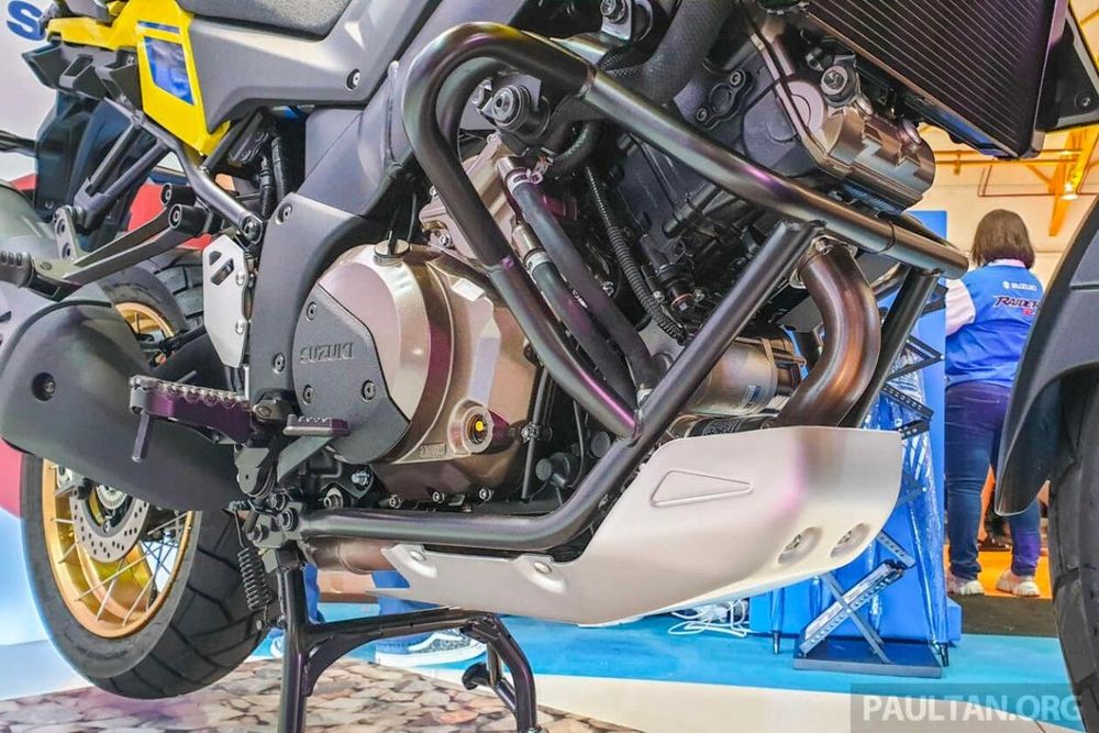 Suzuki V-Strom 1050DE 2023 chính thức trình làng, giá hơn 19.500 USD Suzuki V-Strom 1050 DE 2023 (3).jpg