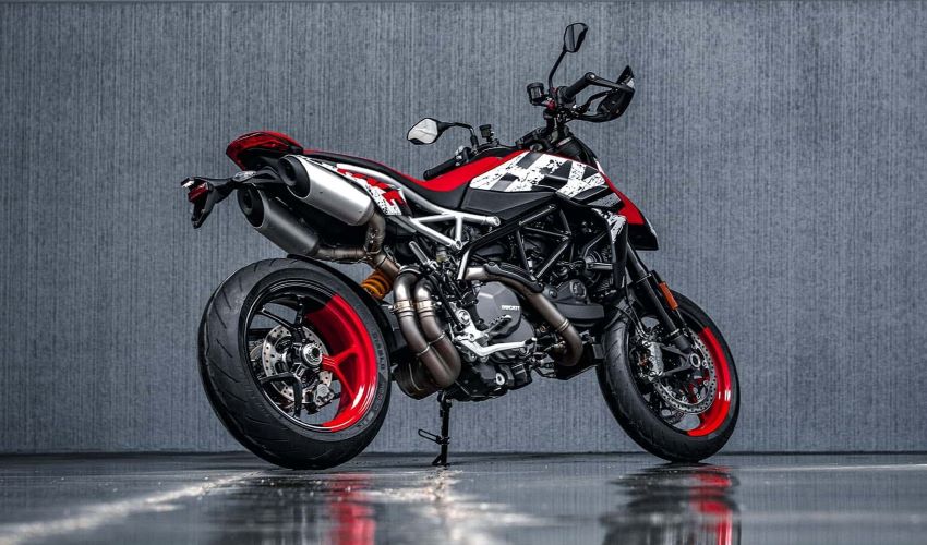 Ducati Hypermotard 950 RVE 2023 introduces a new look with Ducati's Hypermotard 950 RVE 2023 (1).jpg