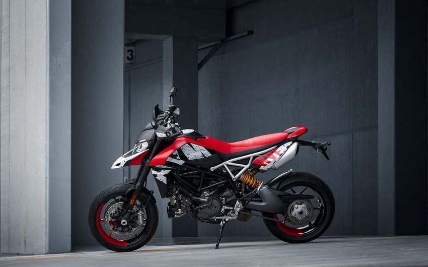 Ducati Hypermotard 950 RVE 2023 trình làng với bộ cánh mới Ducati Hypermotard 950 RVE 2023  (4).jpg