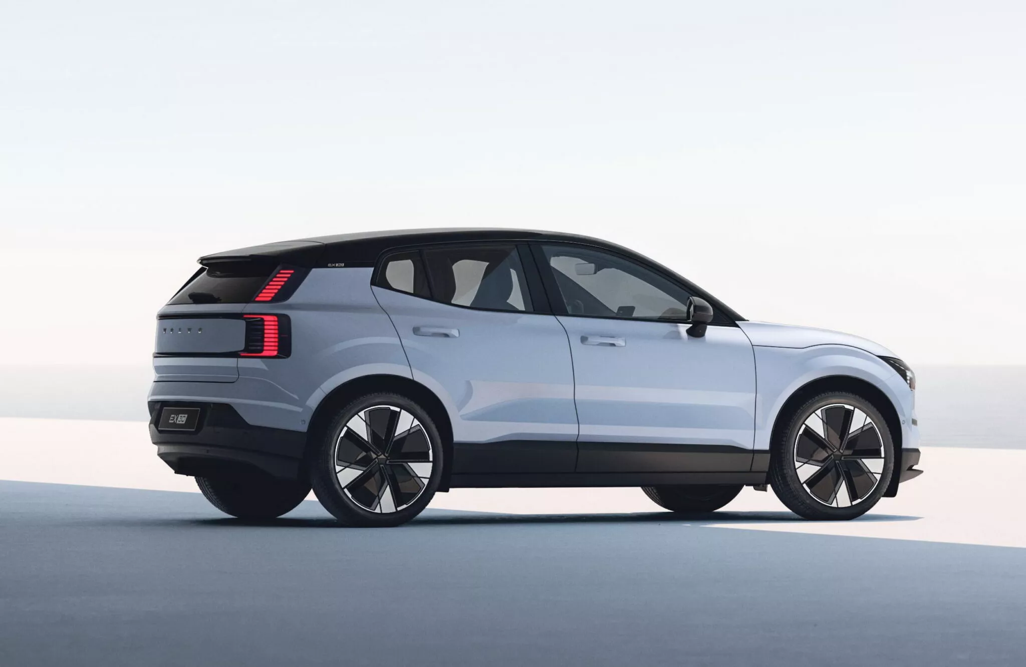 Volvo EX30 2024 Electric SUV debut, priced starting at $34,950 2025-volvo-ex30-ev-6-2048x1331.webp