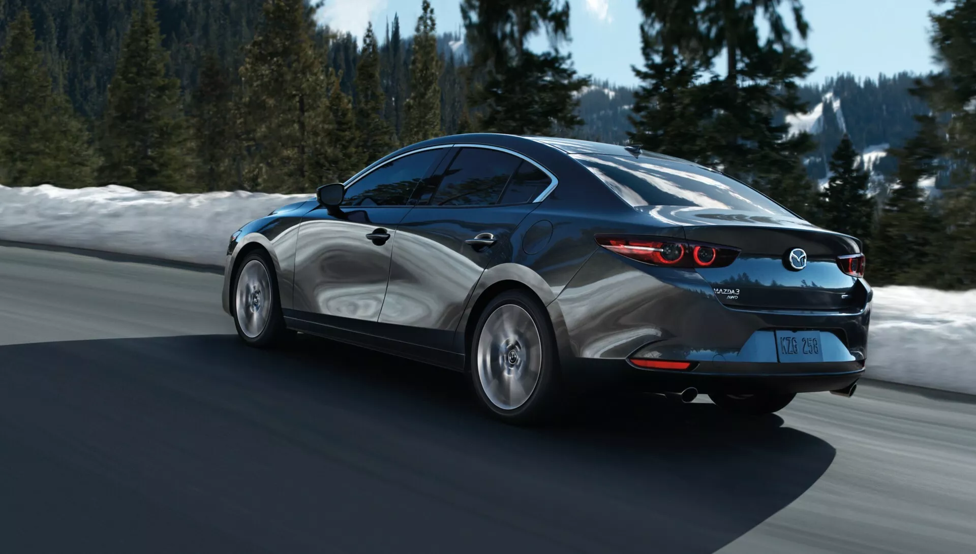 Mazda3 2024 tăng giá bán, khởi điểm từ 24.170 USD