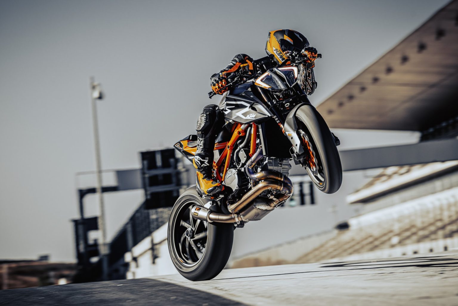 KTM 1290 Super Duke RR 2023 – The Ultimate Racing Machine Limited to ...