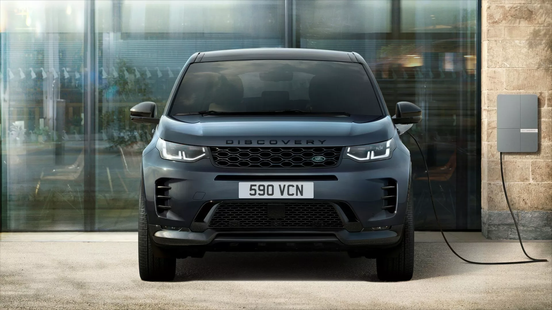 2024-land-rover-discovery-sport-614-13.webp