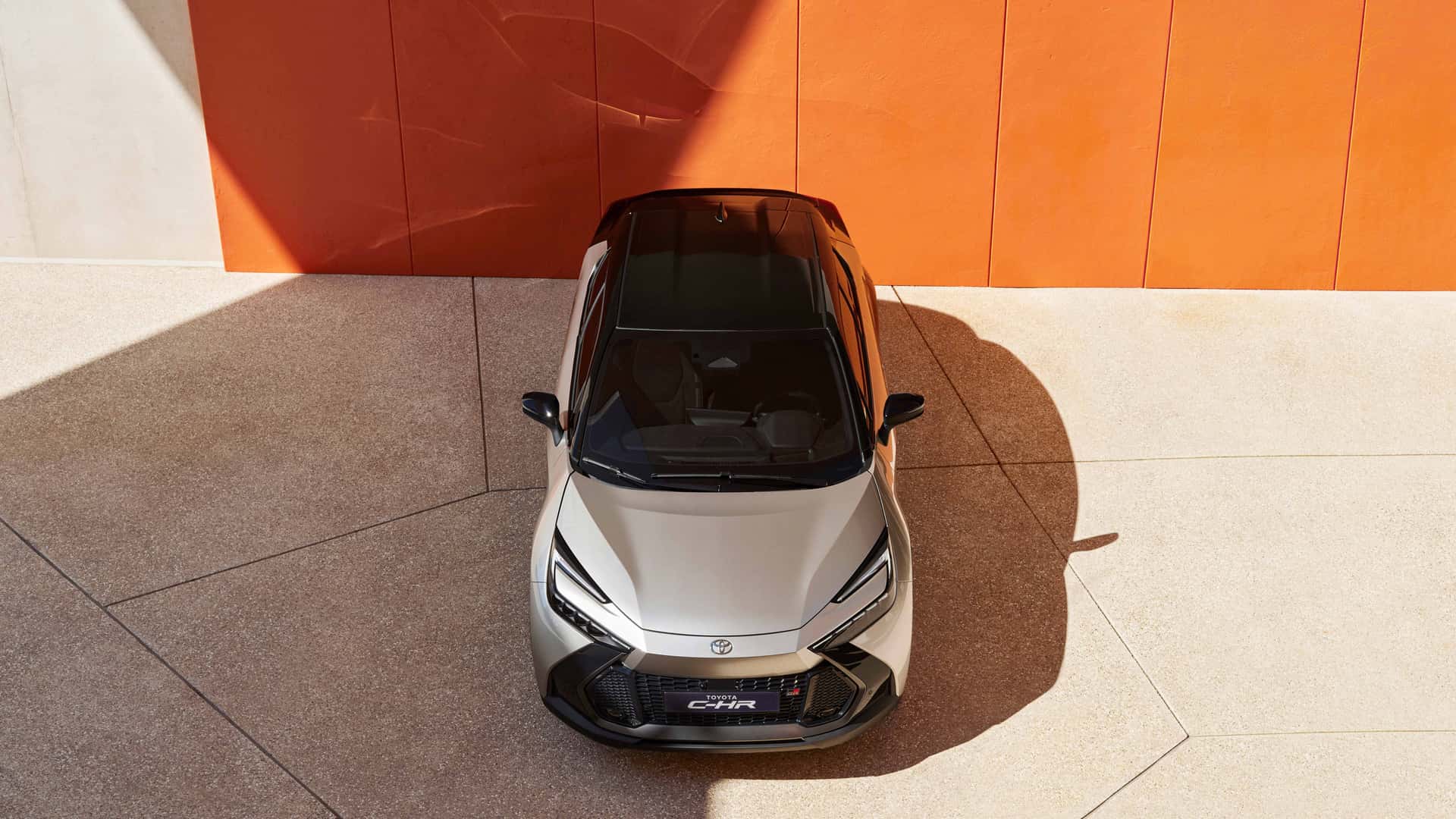 Toyota C-HR 2024 ra mắt: Mẫu SUV đô thị cá tính cho người dùng trẻ năng động foto-toyota-c-hr-2023-immagini-photogallery.jpg