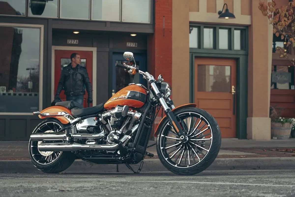 Harley-Davidson%20Breakout%202023.jpeg