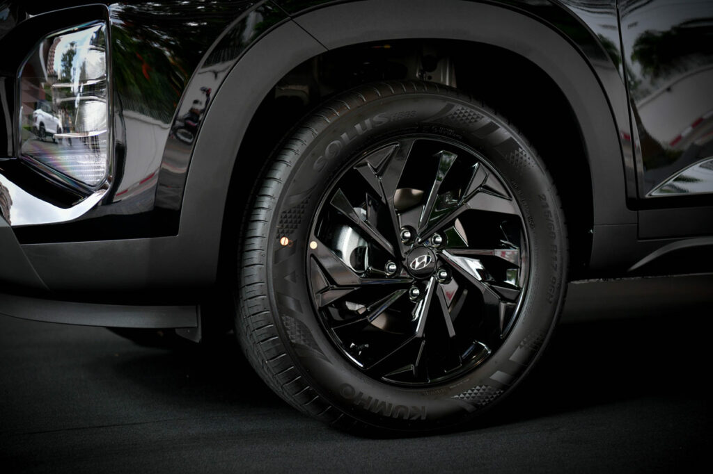 Hyundai Creta Black Edition 2023 ra mắt, giới hạn chỉ 50 chiếc 05-hyundai-creta-2023-black-edition-1024x682.jpg