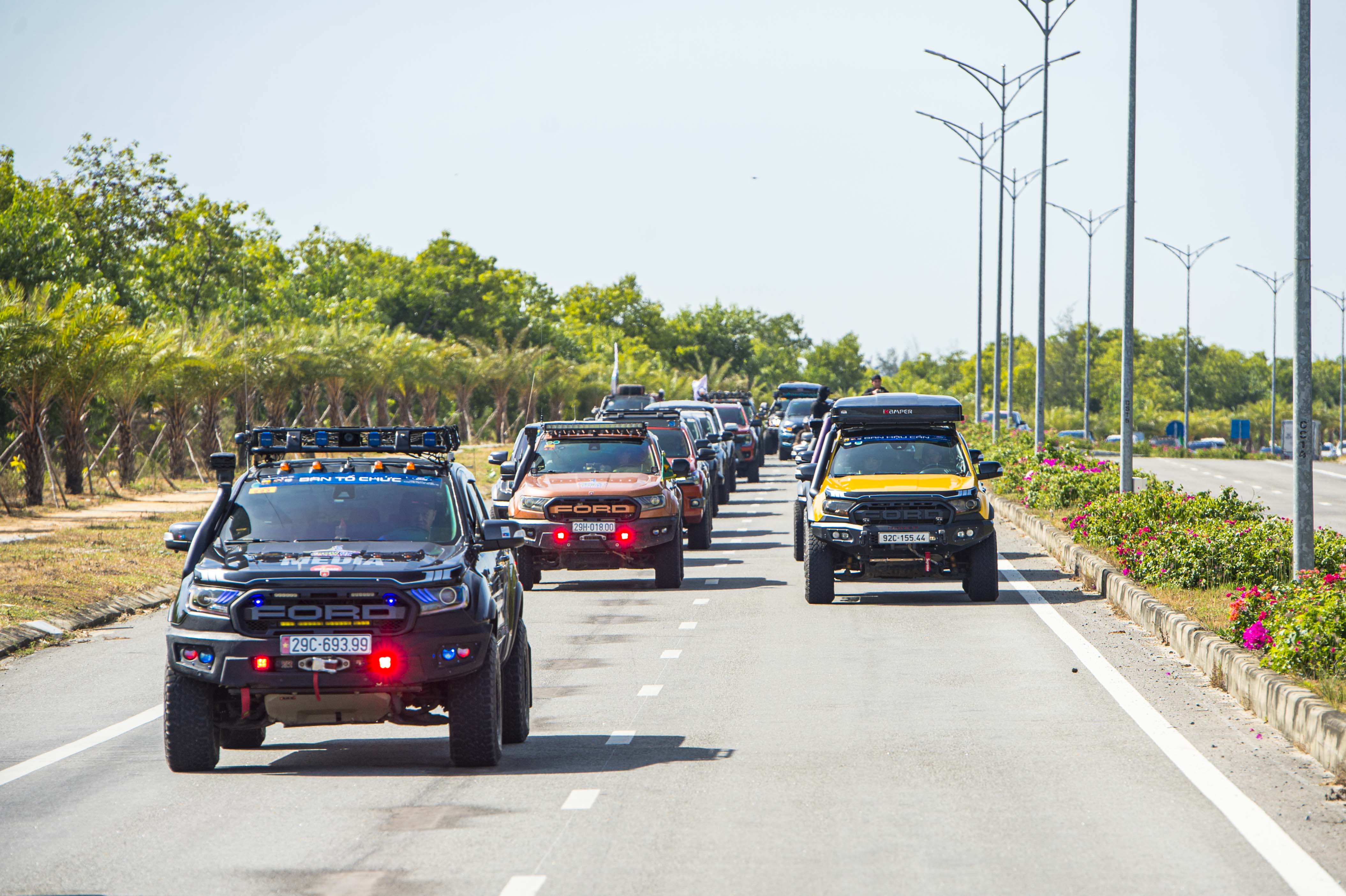Dàn xe diễu hành tại Lễ hội Bán tải Việt Nam 2023