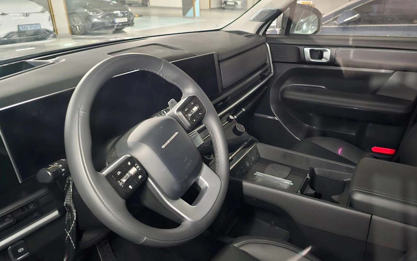 Ảnh thực tế nội thất Hyundai Santa Fe 2024 santafe-2024-noi-that-05.jpeg