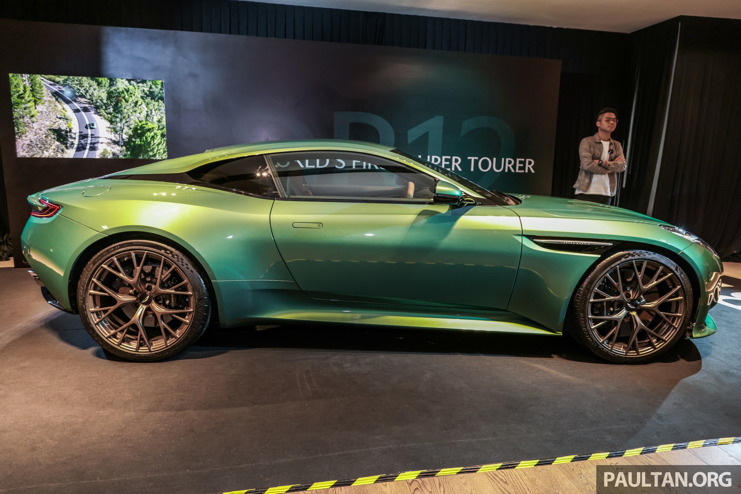 Siêu xe Aston Martin DB12 ra mắt tại Malaysia, về Việt Nam giá không dưới 15 tỷ aston-martin-db12-6.jpg