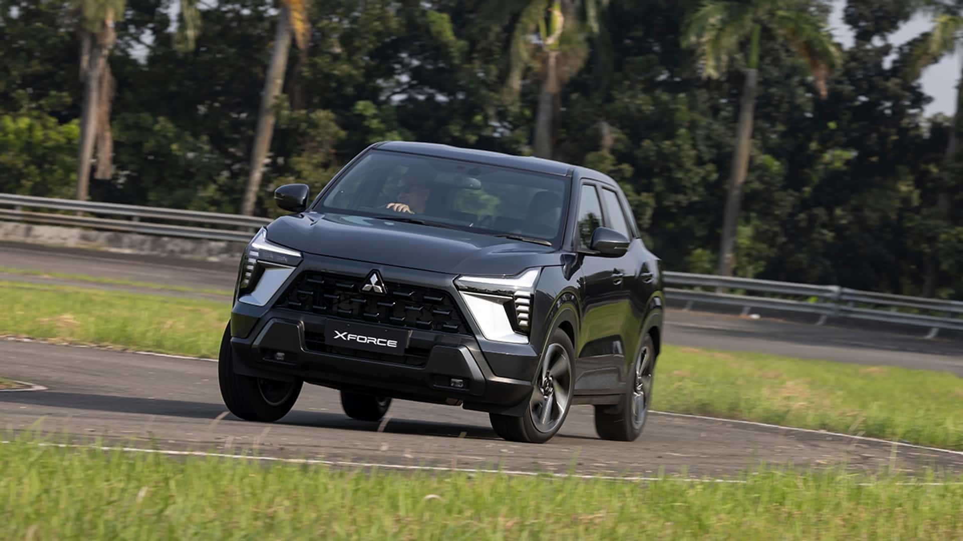 Mitsubishi Xforce will be equipped with additional advanced safety features in the future Mitsubishi Xforce 2024, with an estimated price of 600 million VND in Vietnam, will be very hot mitsubishi-xforce-2023.jpg