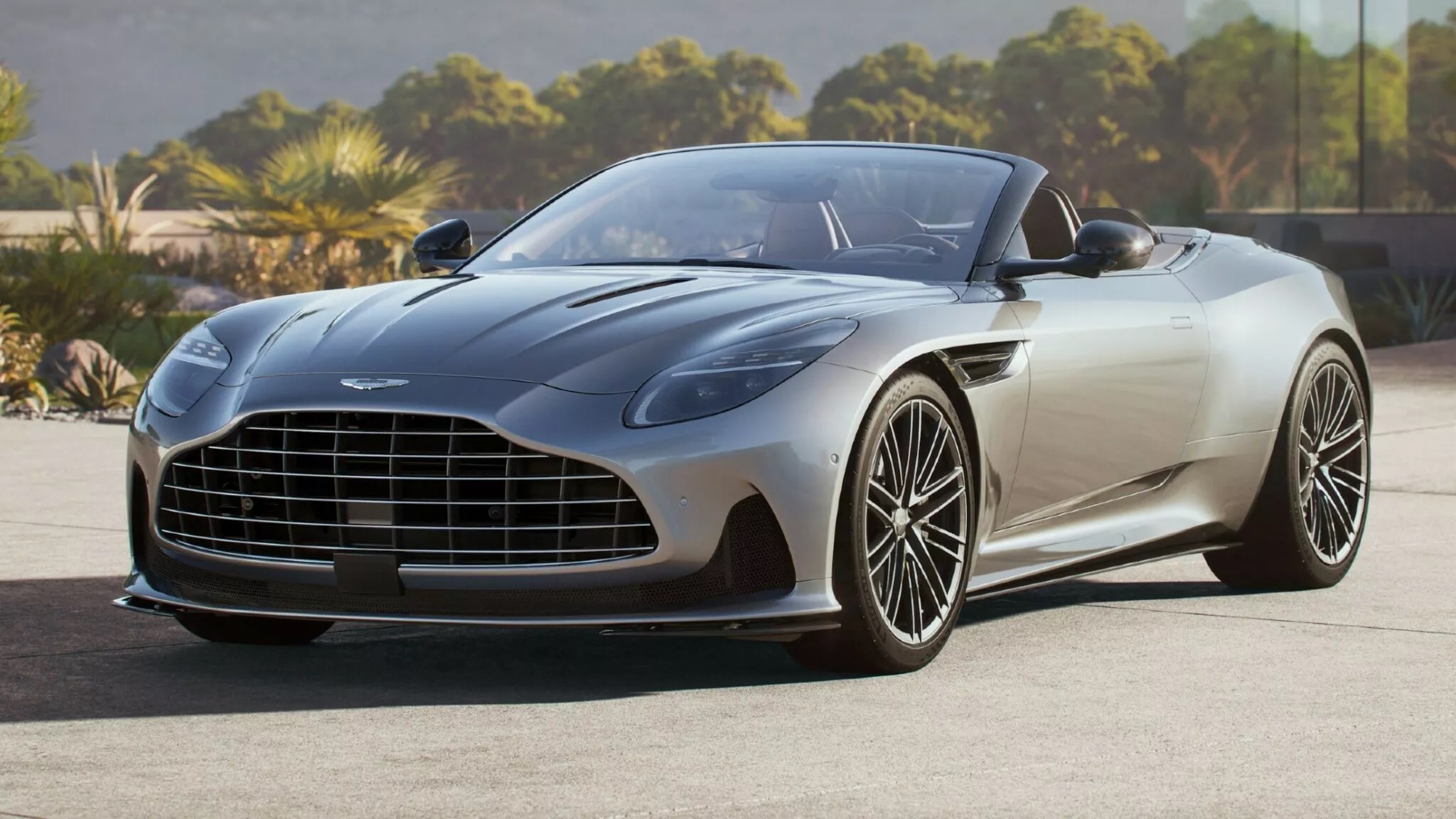 Aston Martin DB12 Volante ra mắt, có khả năng về tay ông Đặng Lê Nguyên Vũ