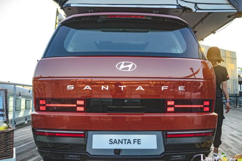 hyundai-santa-fe-2024-5.jpg