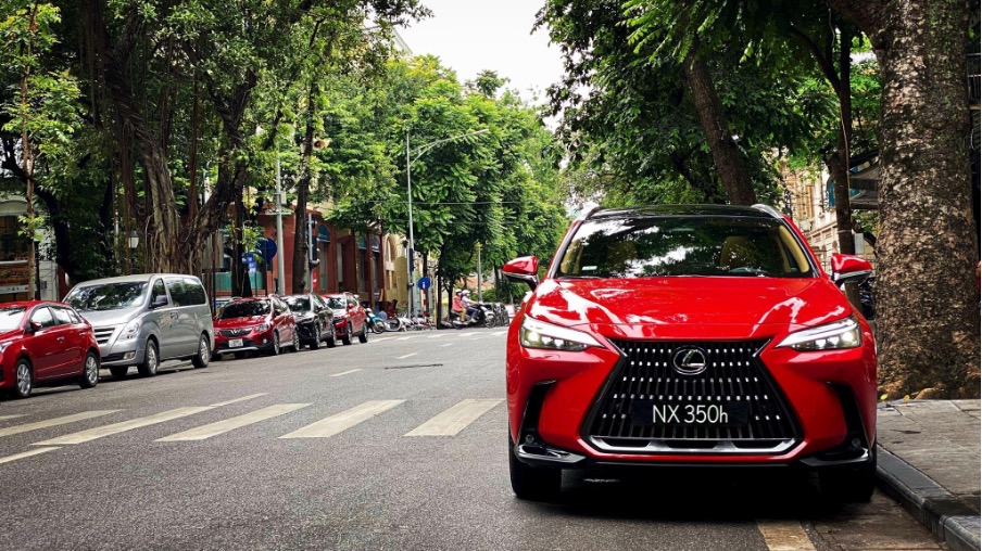 Lexus Hybrid - những chiếc xe xanh tiên phong cho người dẫn đầu lexus-04.jpg