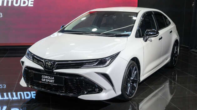 Toyota Corolla GR Sport 2023 ra mắt tại Malaysia, giá quy đổi từ 795 triệu đồng