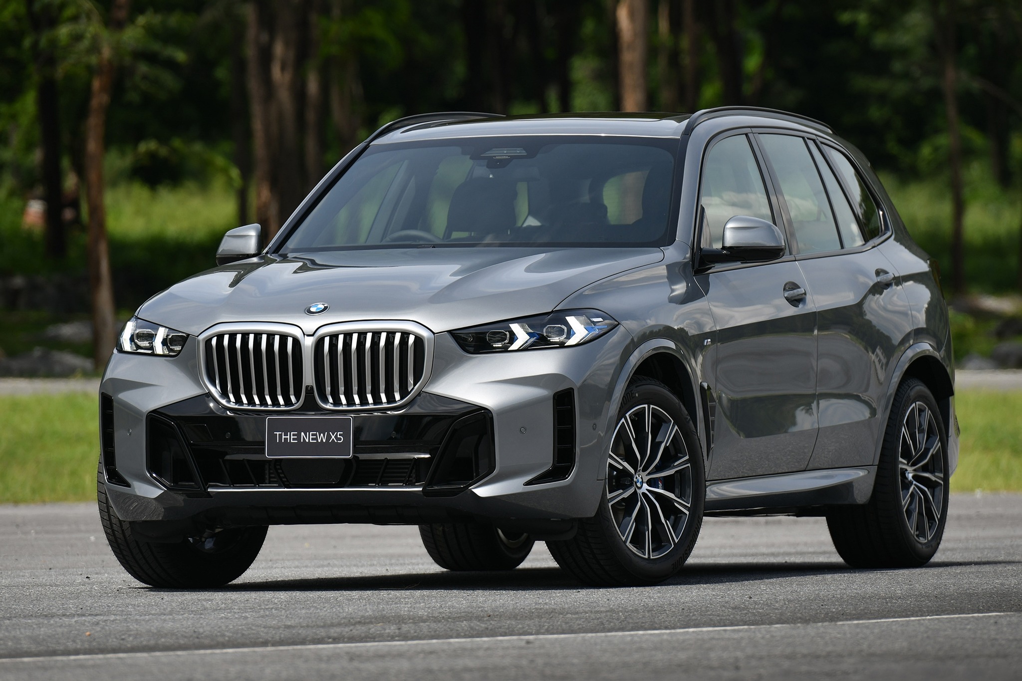 BMW X5 facelift 2024 ra mắt tại Thái Lan, giá quy đổi từ 3,5 tỷ đồng bmw-x5.jpeg
