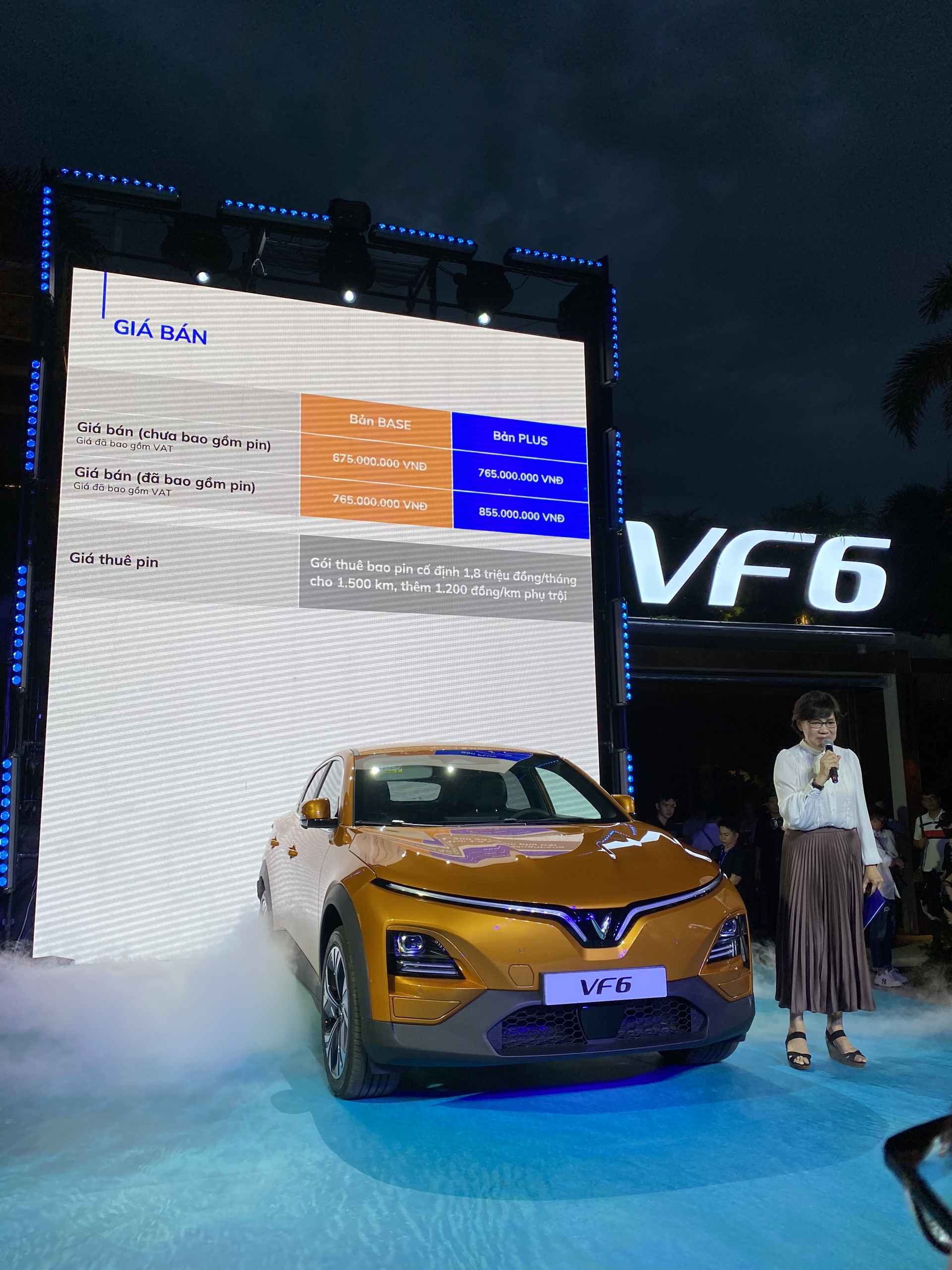 Mẫu SUV điện VinFast VF 6 vừa được giới thiệu tới khách Việt