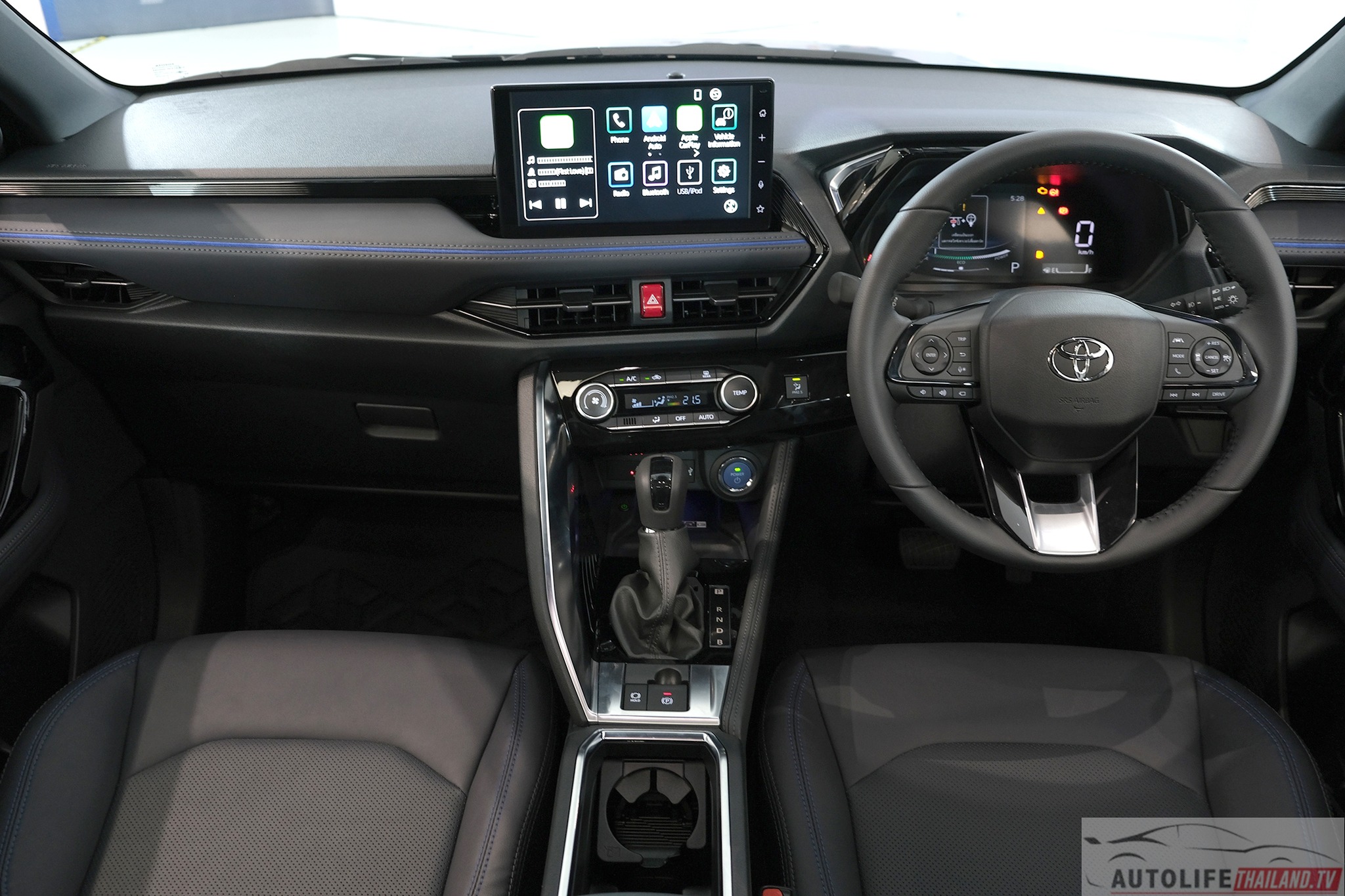 Toyota Yaris Cross 2024 launched in Thailand: Only available in hybrid transmission, extremely attractive price toyota-yaris-cross-2024-3.jpg
