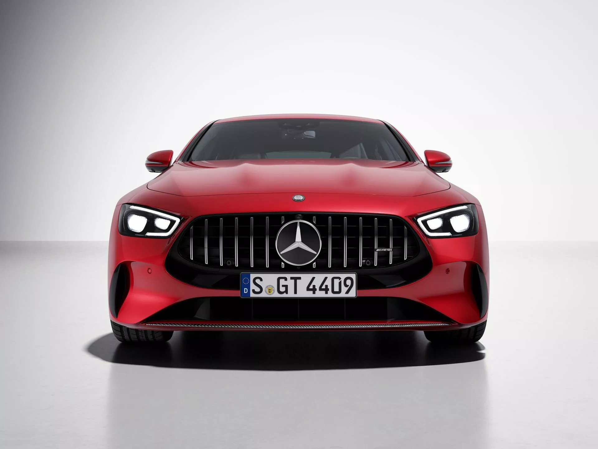 2024-mercedes-amg-gt-63-e-performance-2.webp