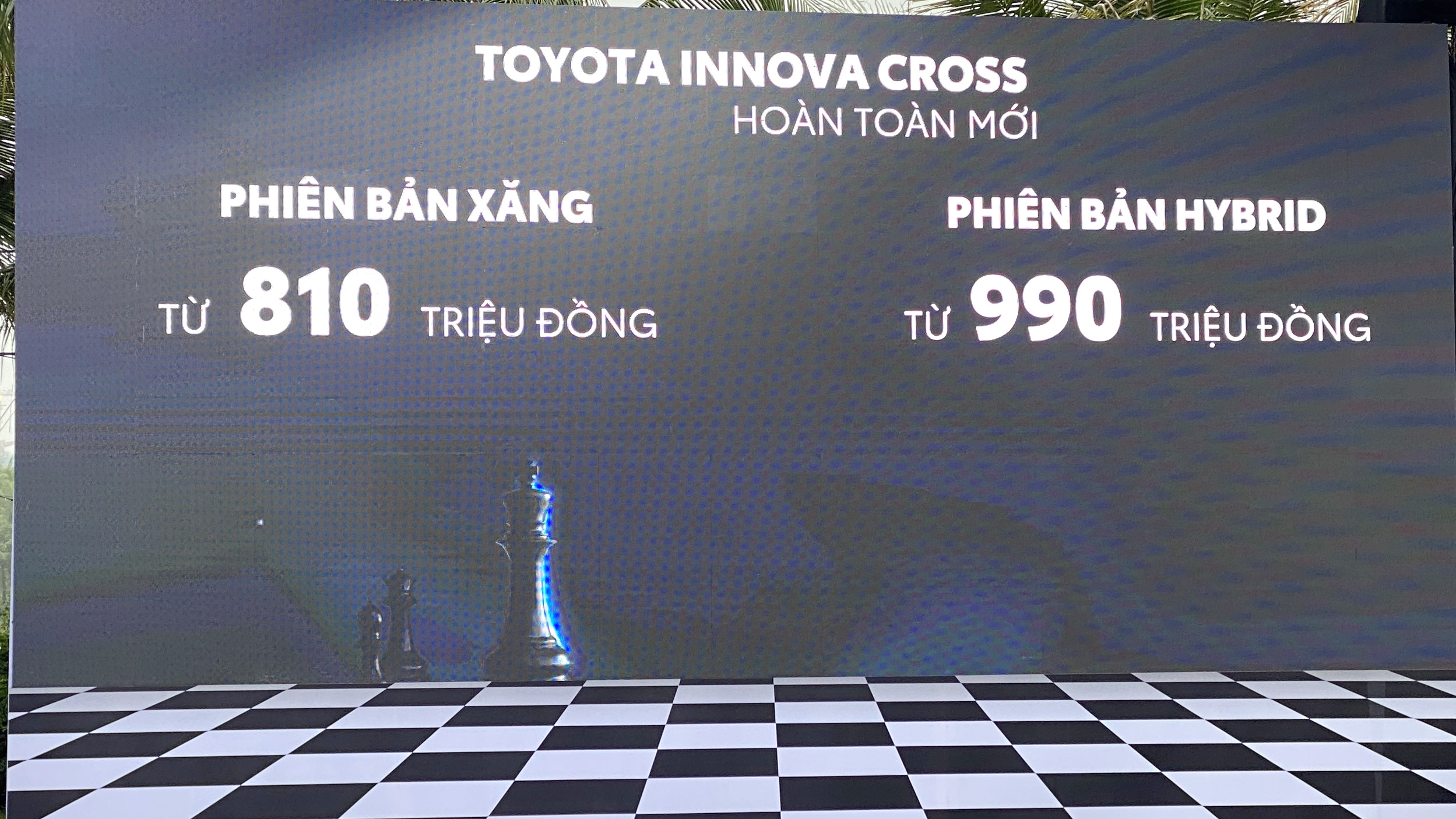 Toyota Innova Cross officially launched in Vietnam, price from 810 million innova-cross-01.jpg