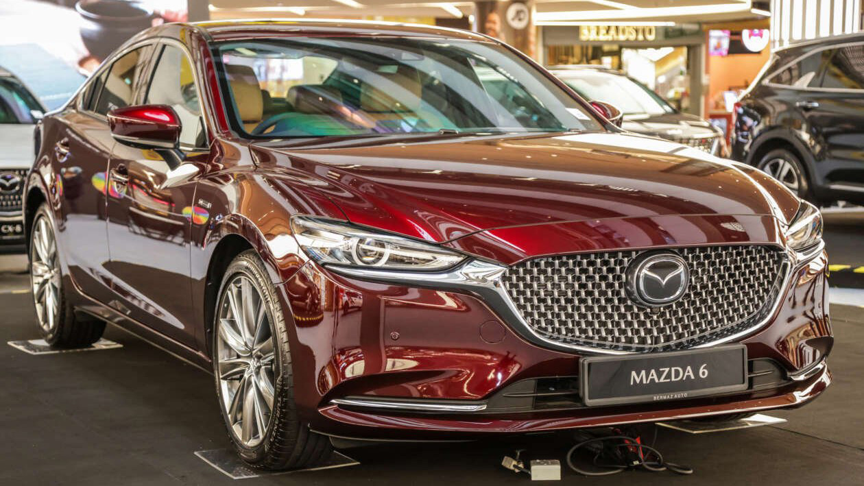 Mazda6 2023 has been upgraded in style and equipment, maintaining the same selling price 2023-mazda-6-one-utama-malaysia-ext-2-1260x841.jpg