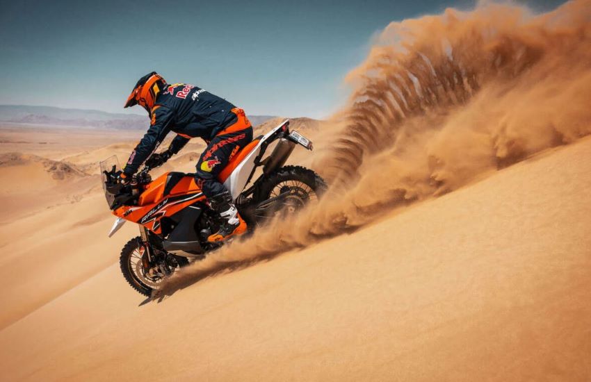 KTM%20890%20Adventure%20R%20Rally%202024%203.jpg