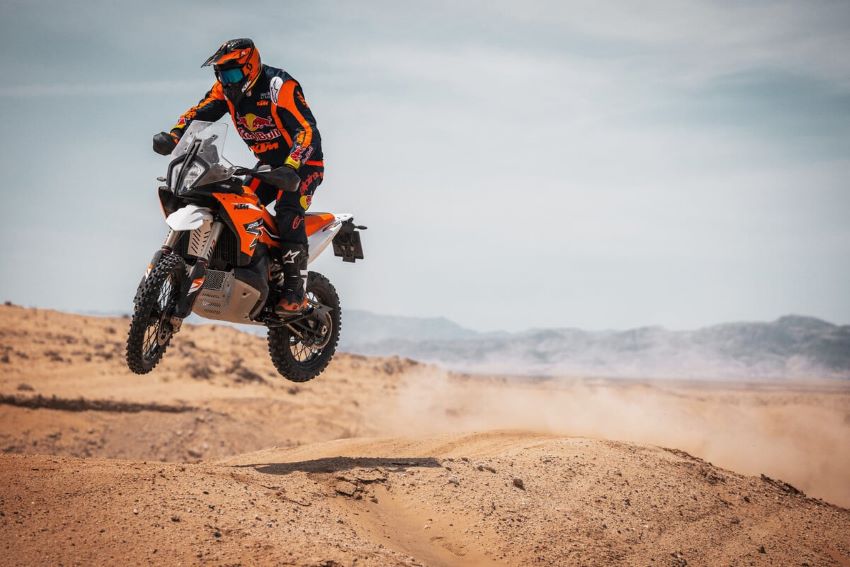 KTM%20890%20Adventure%20R%20Rally%202024%204.jpg