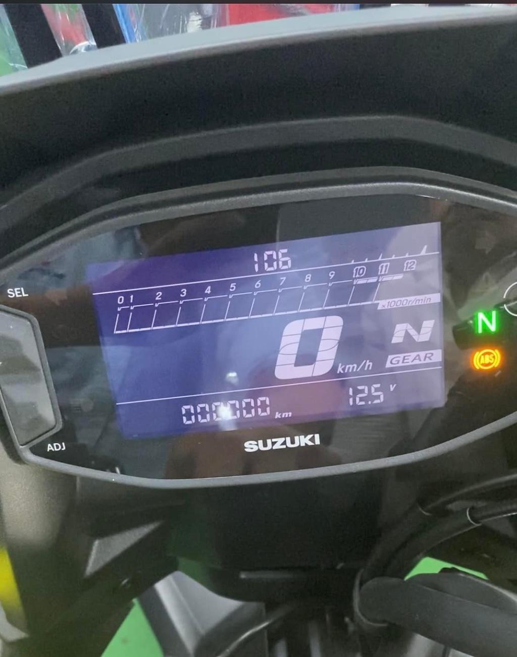 Suzuki%20V-Strom%20250SX%202023%206.jpg