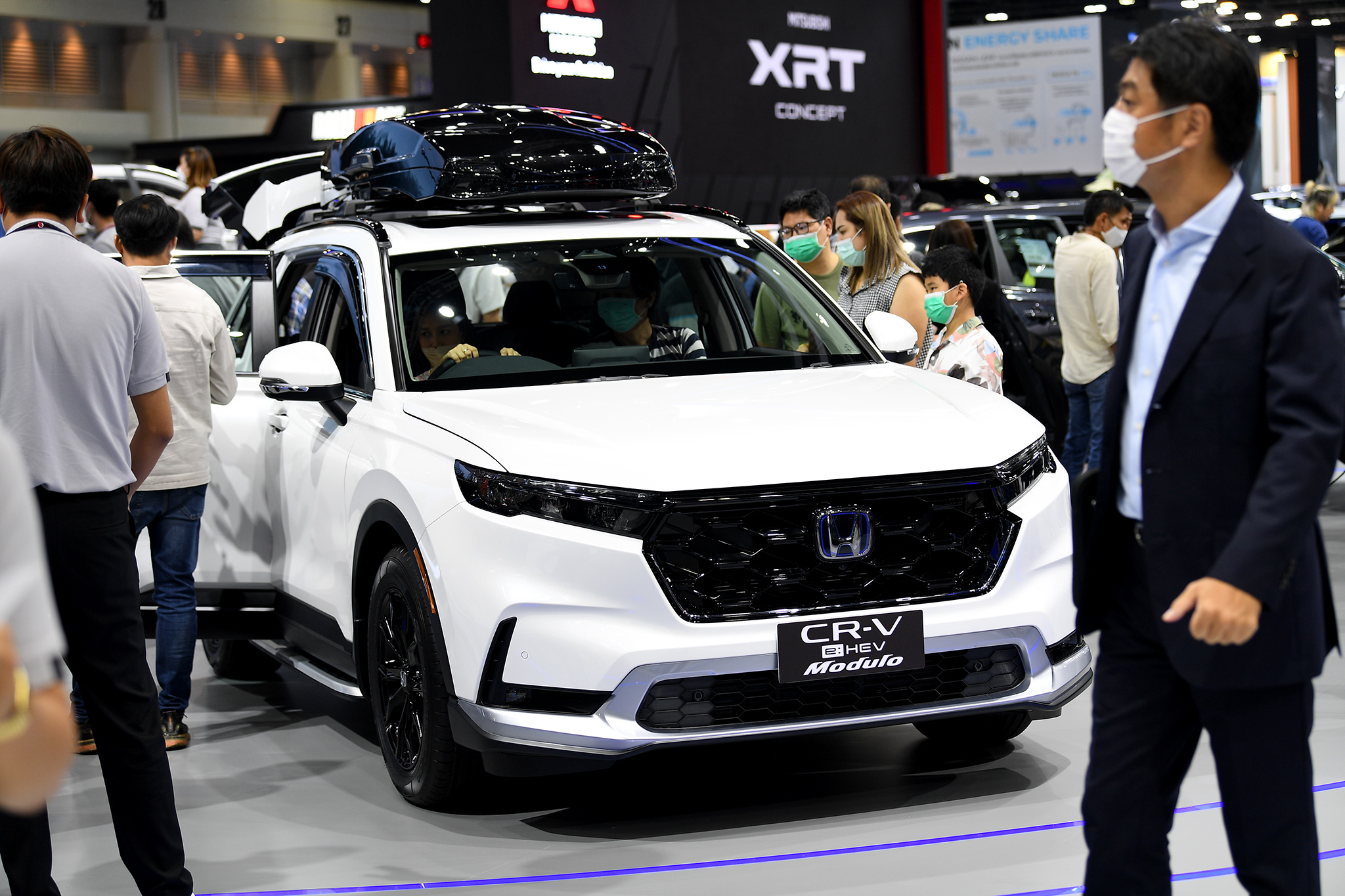 Honda CR-V 2024 scheduled to launch in Vietnam on October 25, competing against CX-5 crv.jpeg