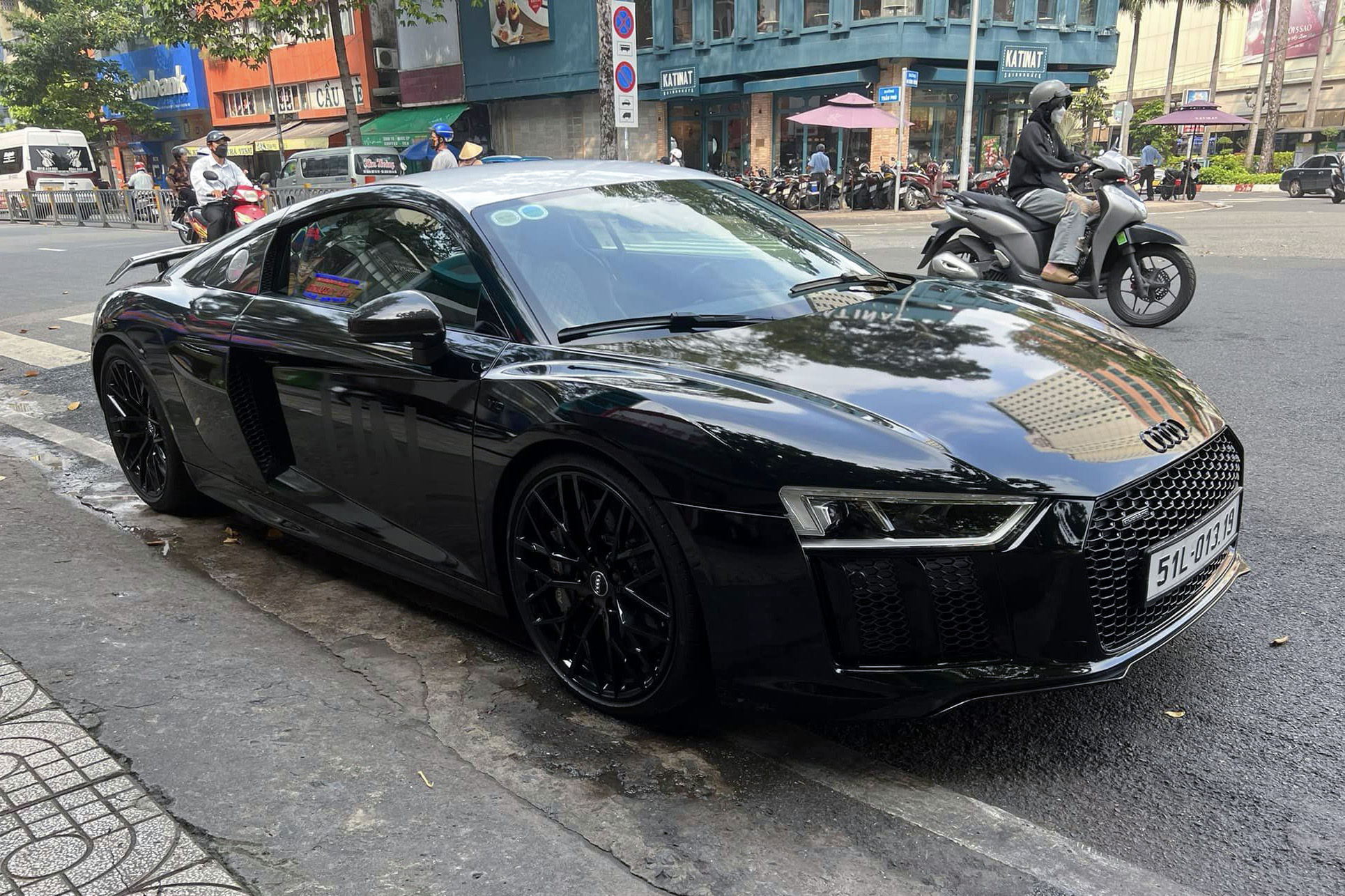 audi-r8-v10-autodaily-8.jpg