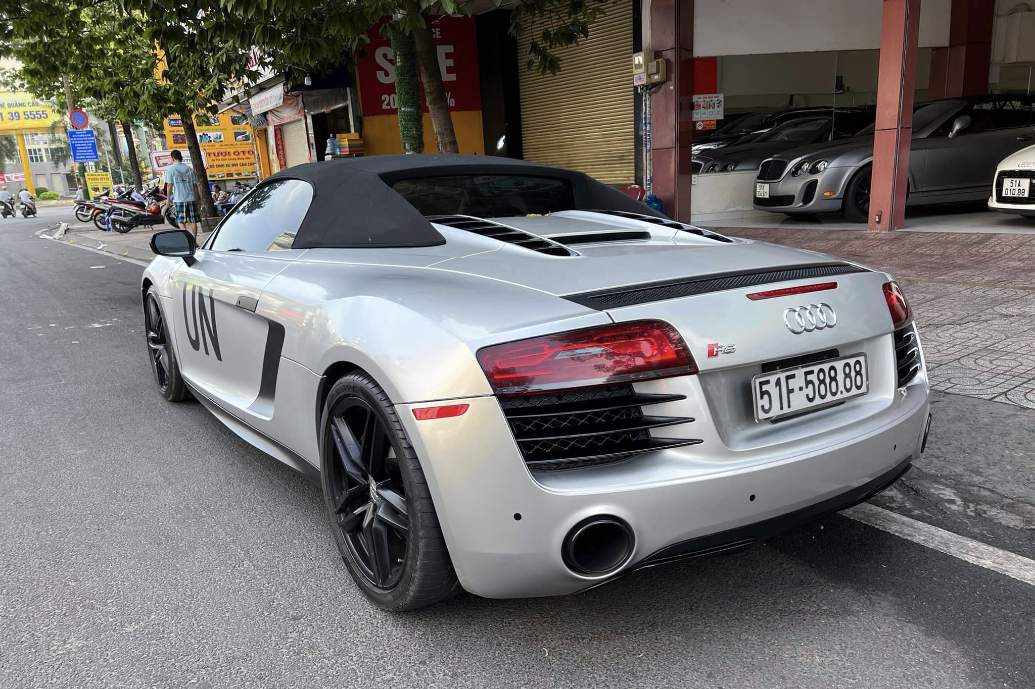 audi-r8-v10-autodaily-9.jpg