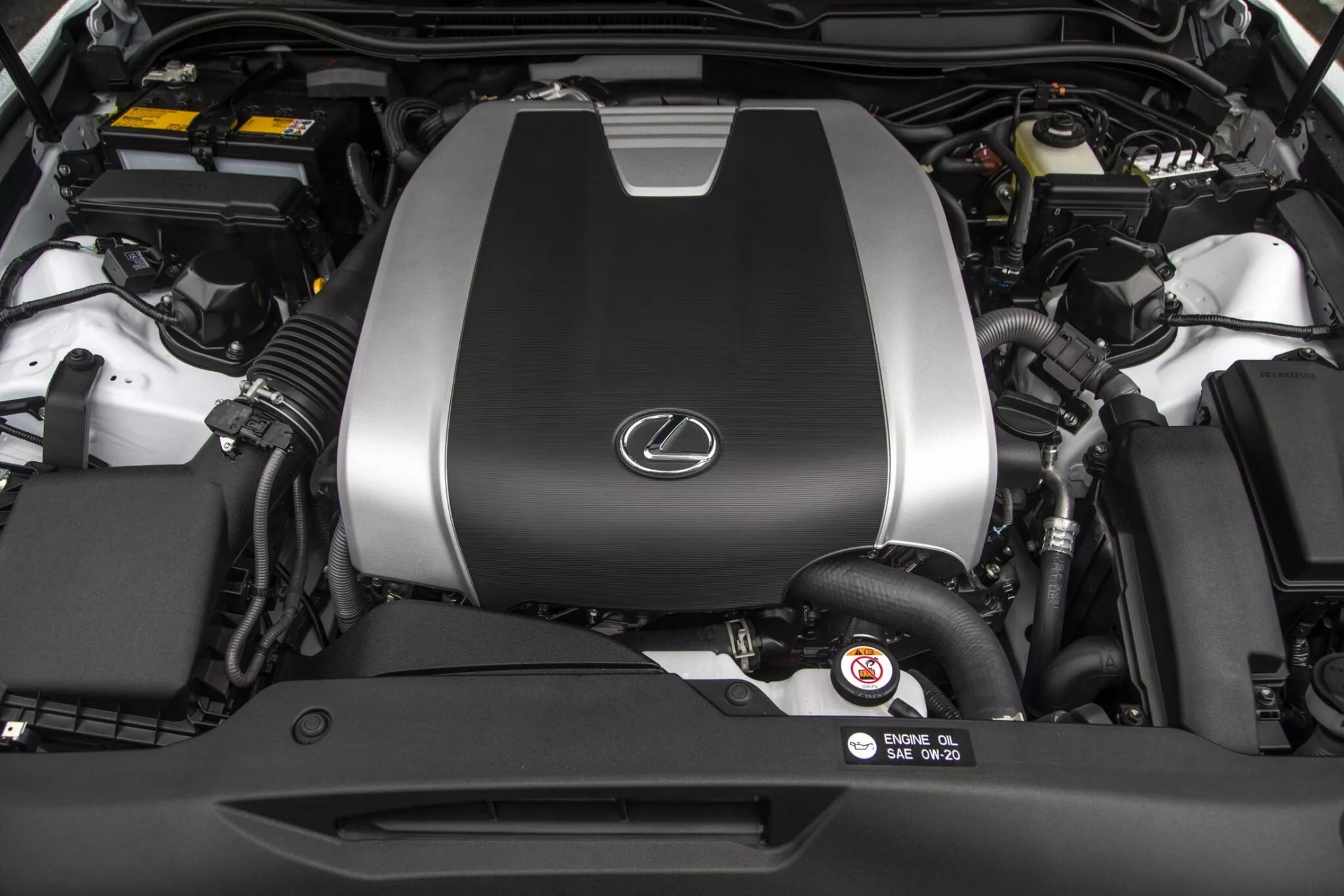 Lexus IS 2024 ra mắt, tăng giá bán nhưng thêm loạt trang bị thể thao lexus-is-2024-autodaily-6.jpg