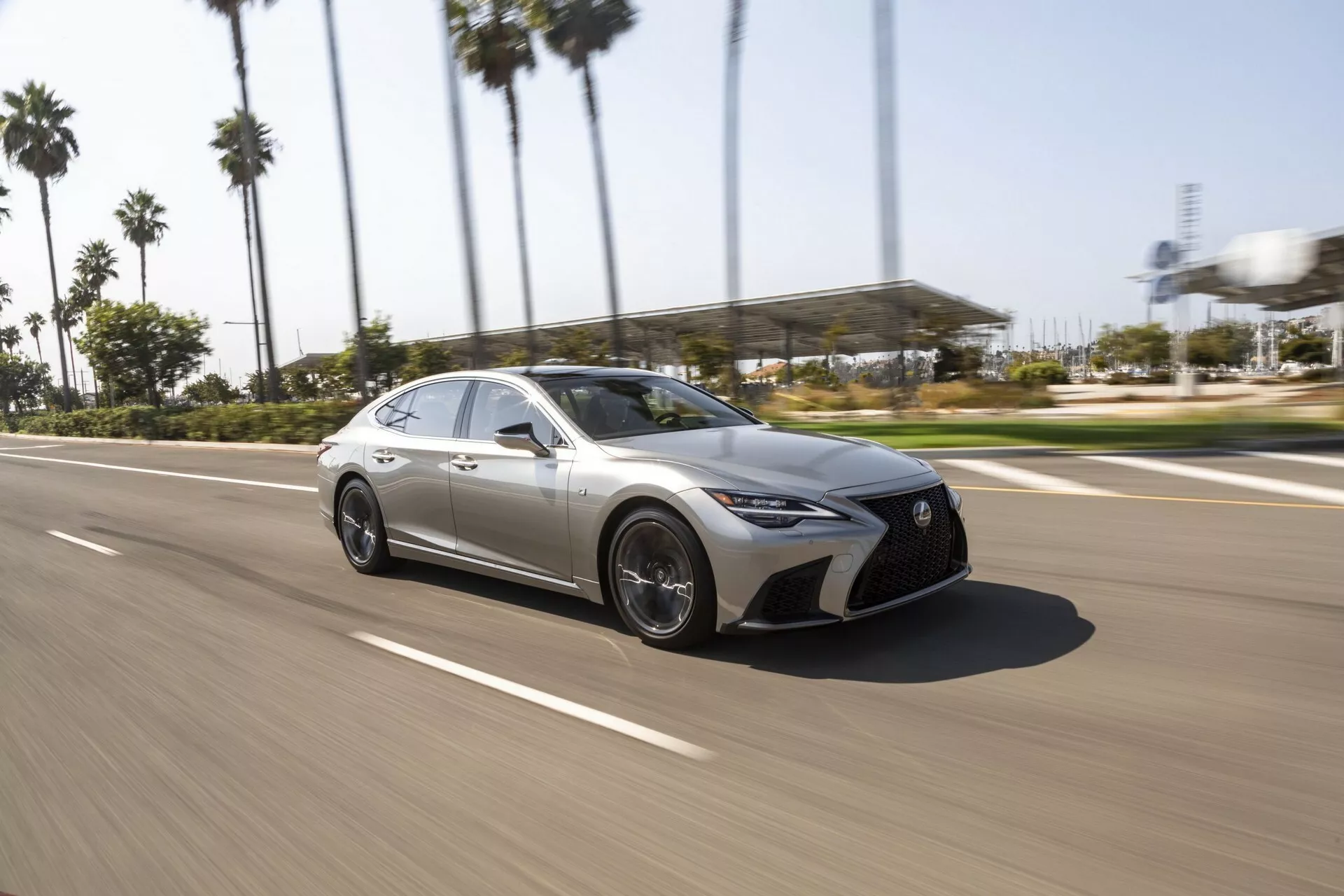 2024-lexus-ls-1025-14.webp