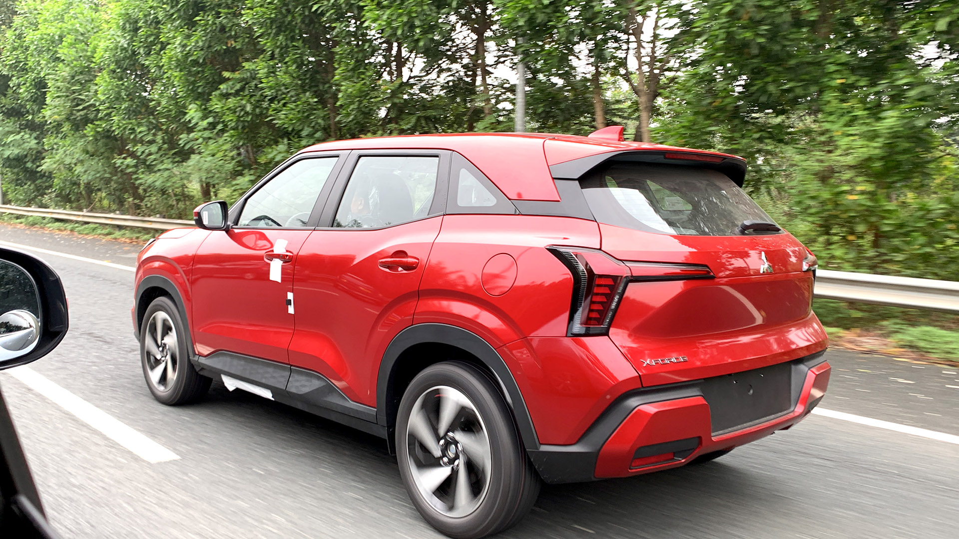 Mitsubishi Xforce lăn bánh tại Việt Nam, ngày ra mắt cận kề xforce-01.jpeg