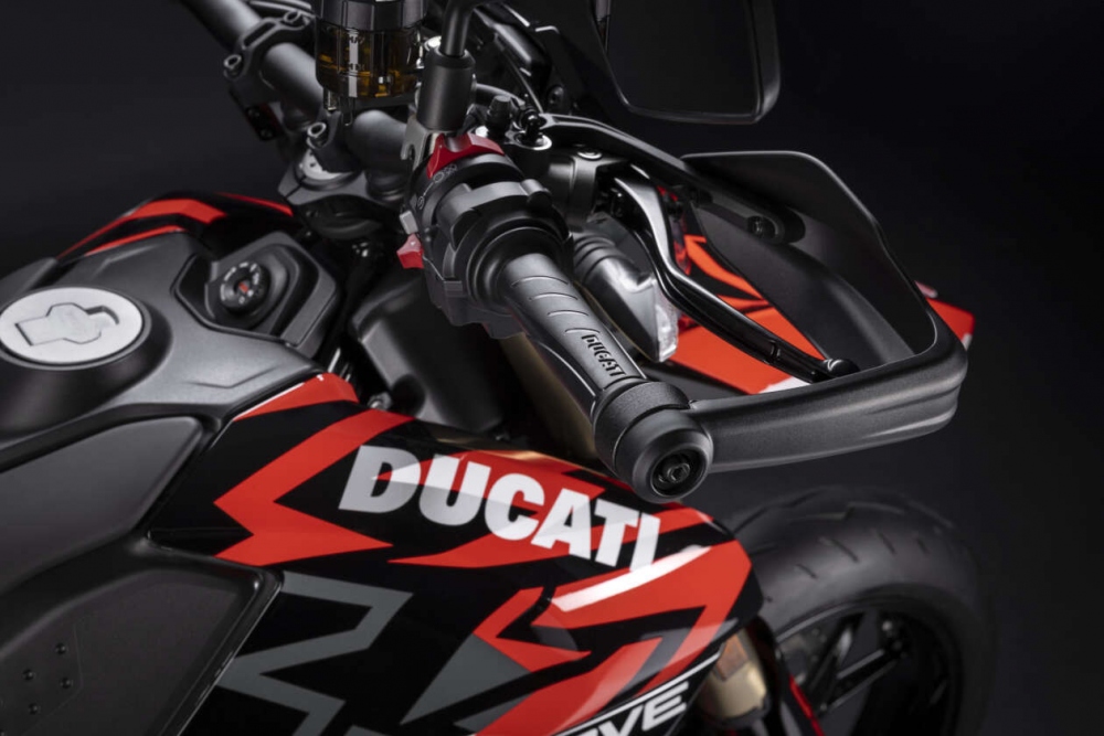 Chiêm ngưỡng Ducati Hypermotard 698 Mono, động cơ dành cho đường trường Ducati Hypermotard 698 Mono RVE 3.jpg