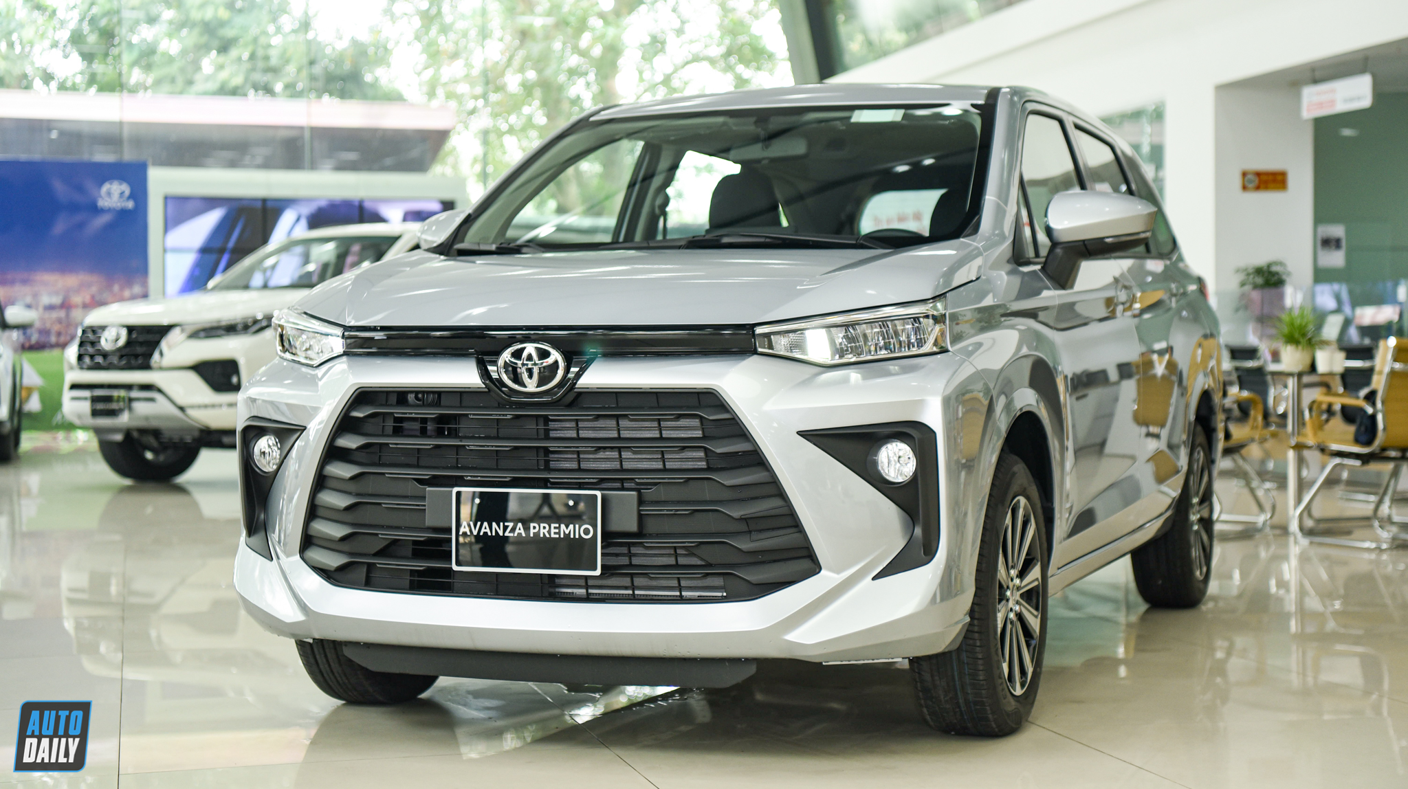 Toyota Việt Nam tạm dừng giao xe Avanza Premio MT