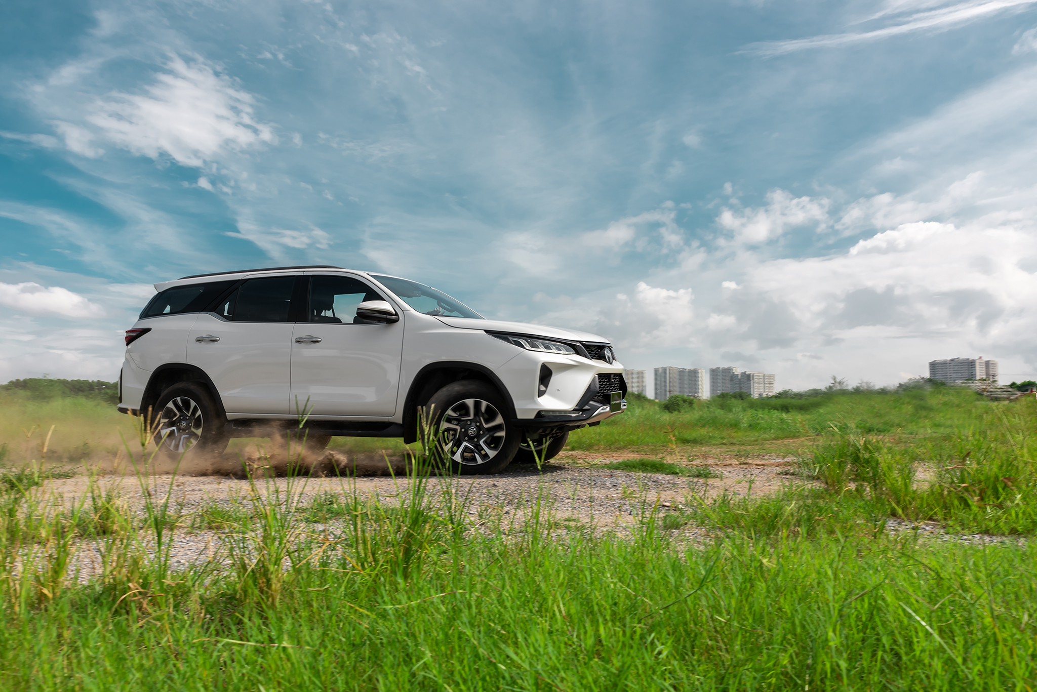 Toyota Fortuner nâng cấp, giảm giá bán tới trăm triệu đồng tại Việt Nam toyota-fortuner.png