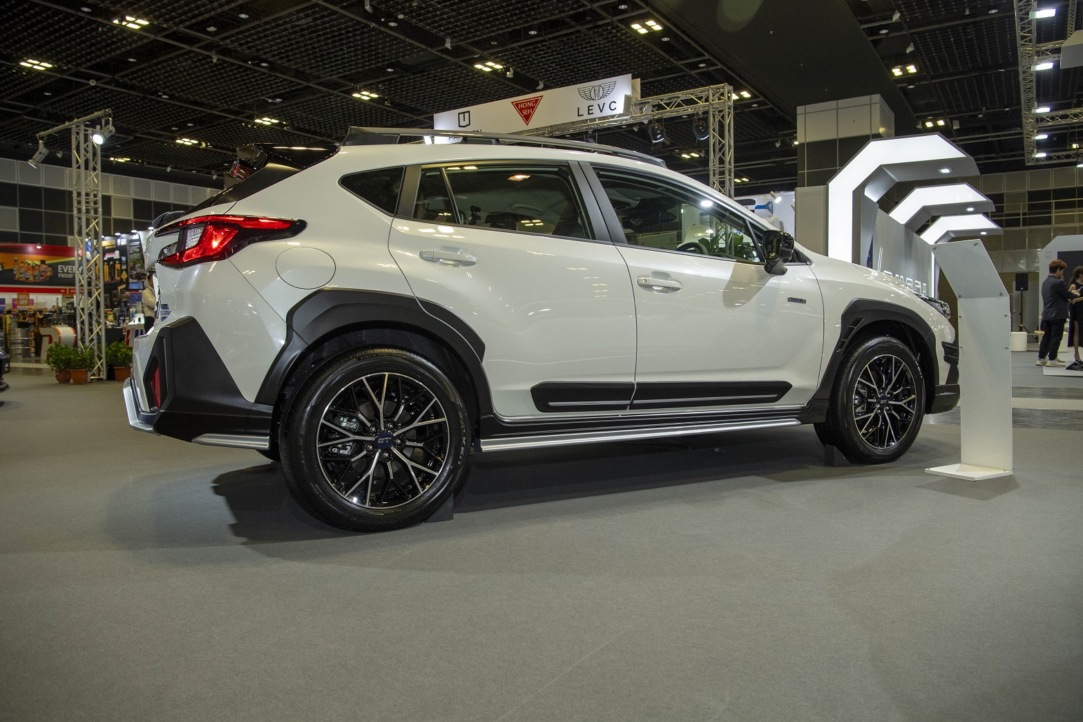 subaru-crosstrek-e-boxer-hybrid-gt-edition-9.JPG