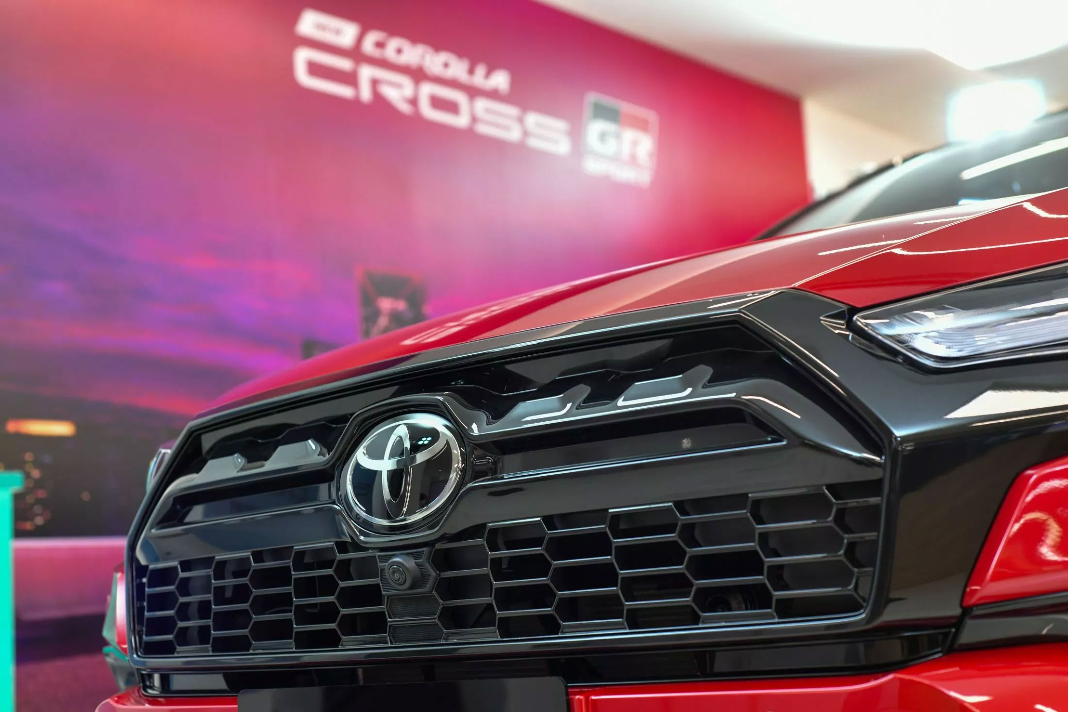 Ảnh chi tiết Toyota Corolla Cross 2024 bản GR Sport 2024-toyota-corolla-cross-gr-sport-7.jpg
