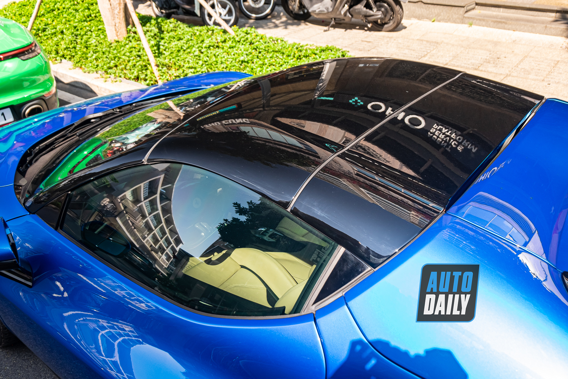 Đại gia Sài Gòn chi 31 tỷ tậu Ferrari 296 GTS, mâm xe đã có giá hơn 1 tỷ ferrari-296-gts-autodaily-11.JPG