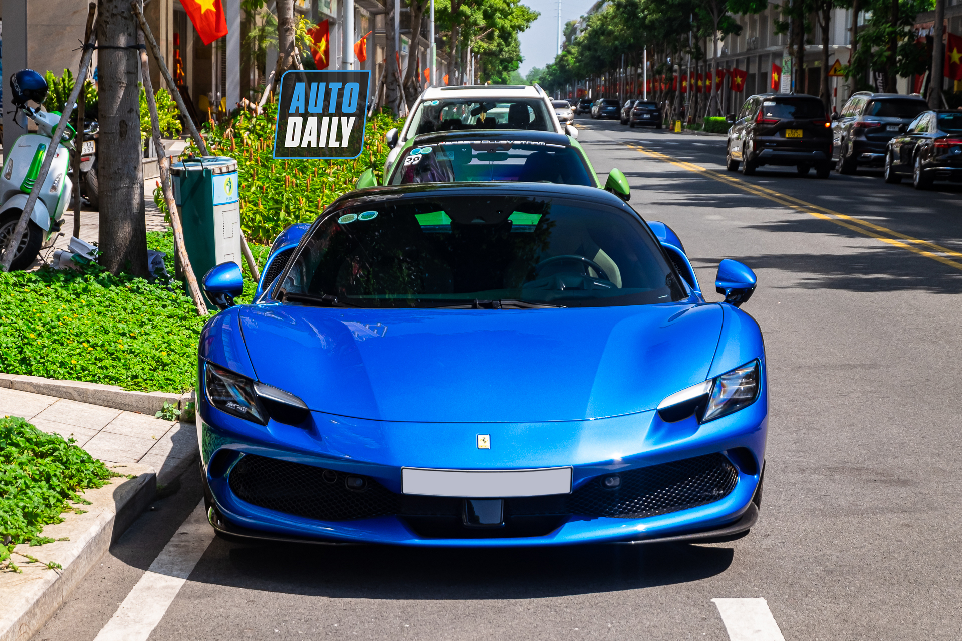 Đại gia Sài Gòn chi 31 tỷ tậu Ferrari 296 GTS, mâm xe đã có giá hơn 1 tỷ ferrari-296-gts-autodaily-3.JPG