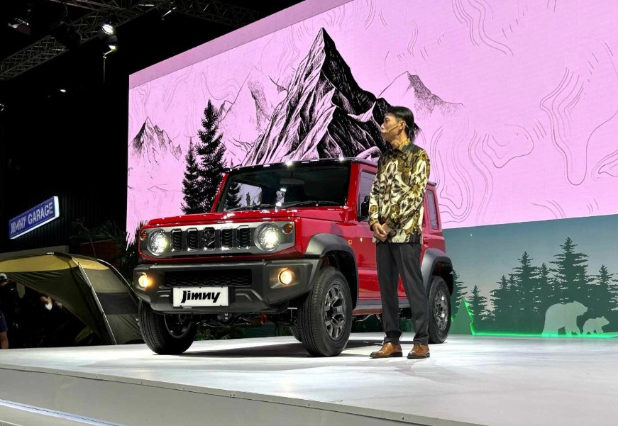 Suzuki Jimny 5 cửa 2024 ra mắt tại Indonesia, giá quy đổi từ 722 triệu đồng 2024-02-16-095324.jpg