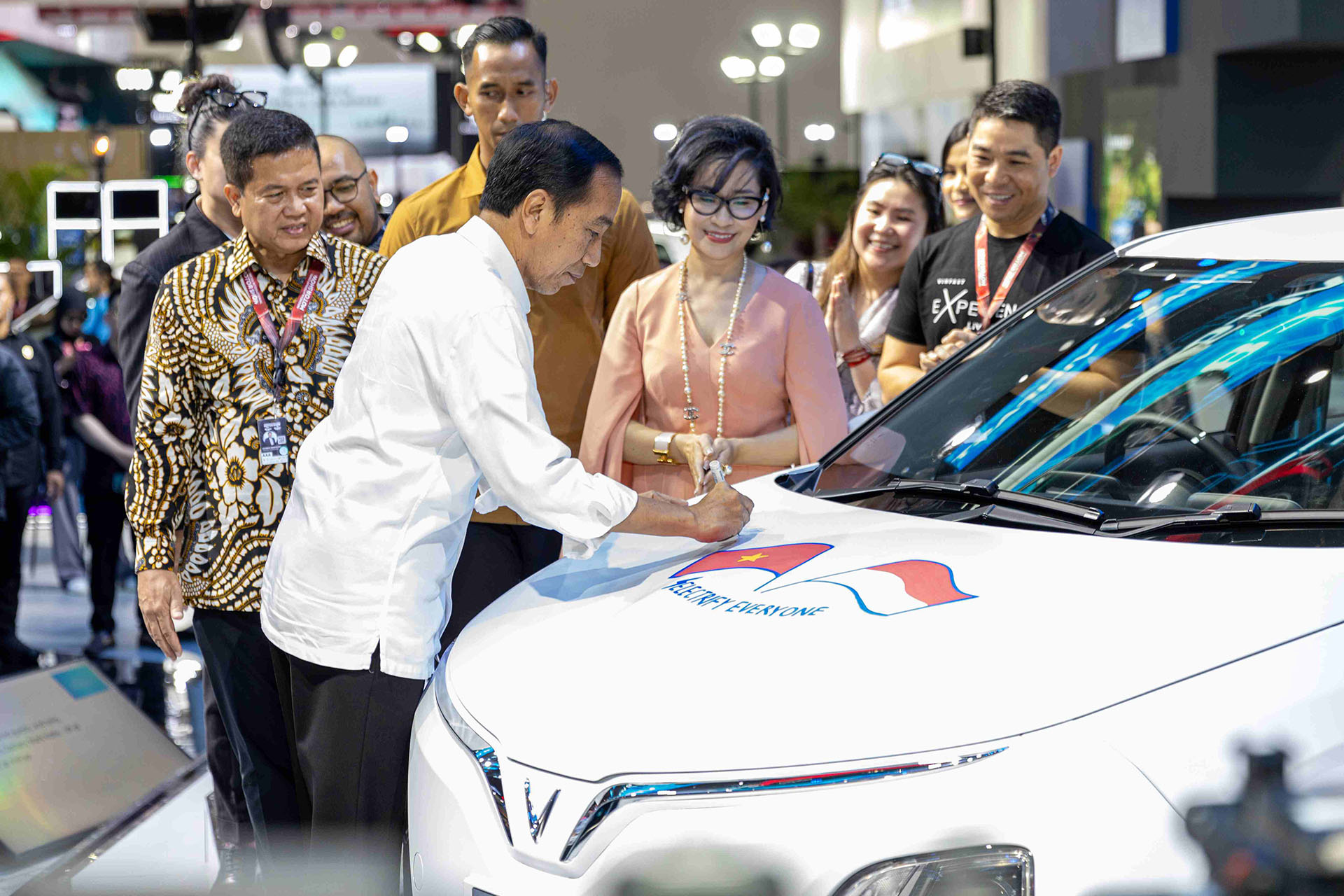 VinFast là tâm điểm chú ý hàng đầu tại Triển lãm Ô tô Quốc tế Indonesia 2024 a3-1.jpg