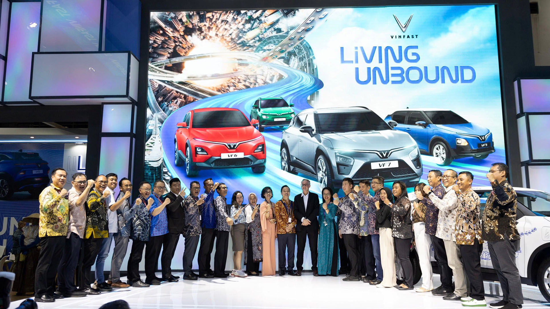 VinFast là tâm điểm chú ý hàng đầu tại Triển lãm Ô tô Quốc tế Indonesia 2024 a9.jpg