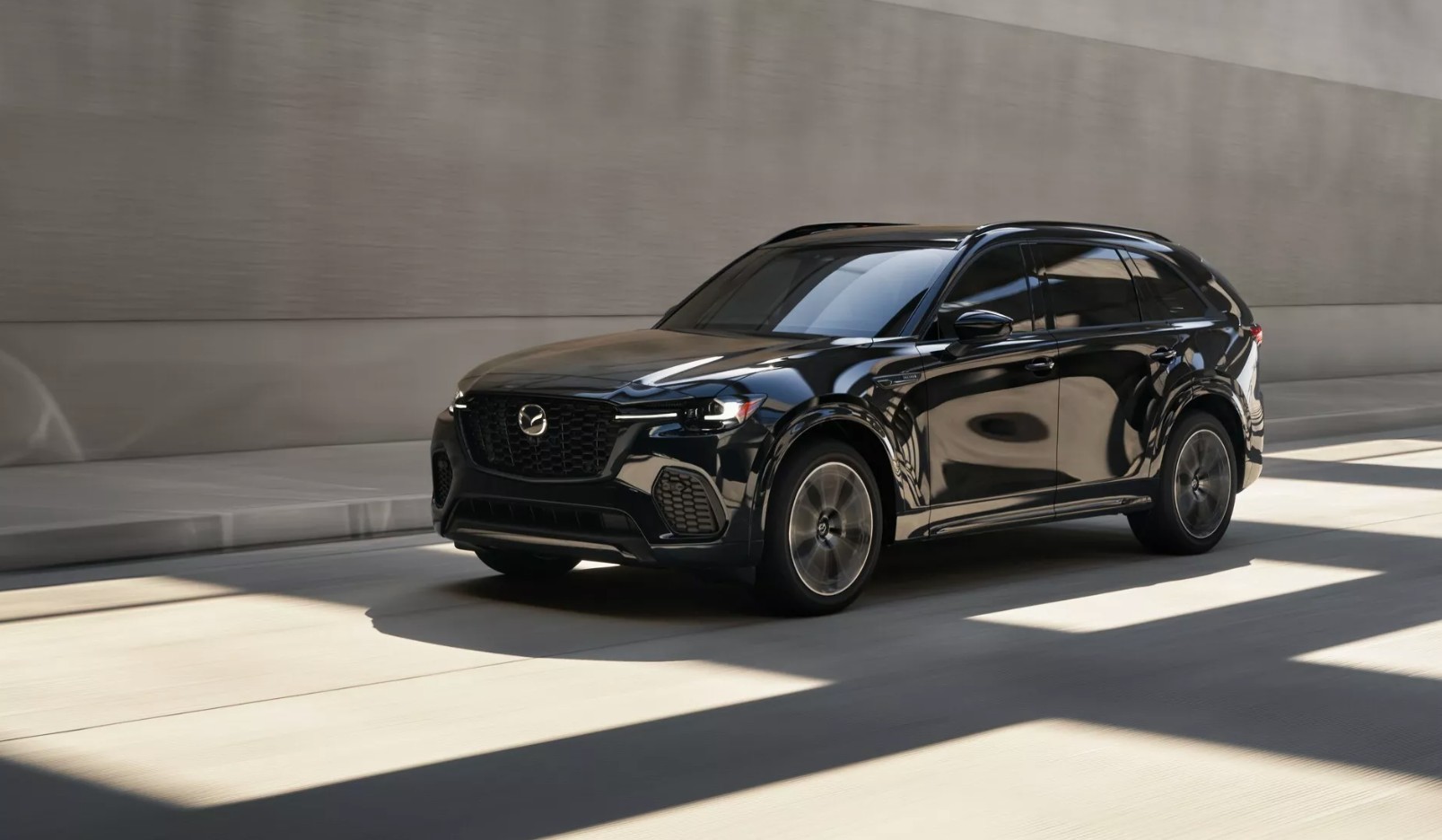 Mazda CX-70 2025 có giá cao hơn CX-90, khởi điểm từ 40.445 USD