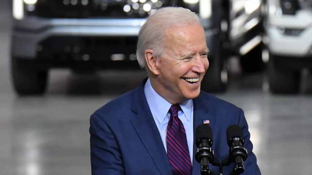 Tổng thống Mỹ Biden: Xe Trung Quốc có thể do thám người Mỹ 2020-joe-biden-1024x576.webp